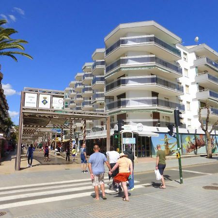Apartamentos Bahia Dorada Y Iris Salou Exterior photo