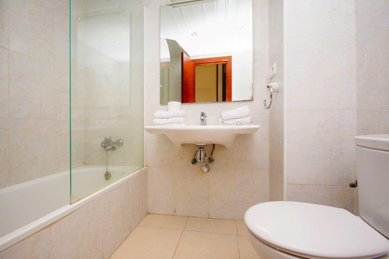 Apartamentos Bahia Dorada Y Iris Salou Exterior photo