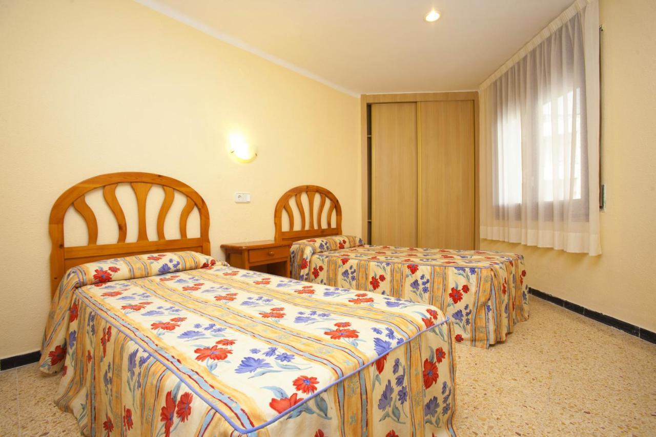 Apartamentos Bahia Dorada Y Iris Salou Exterior photo