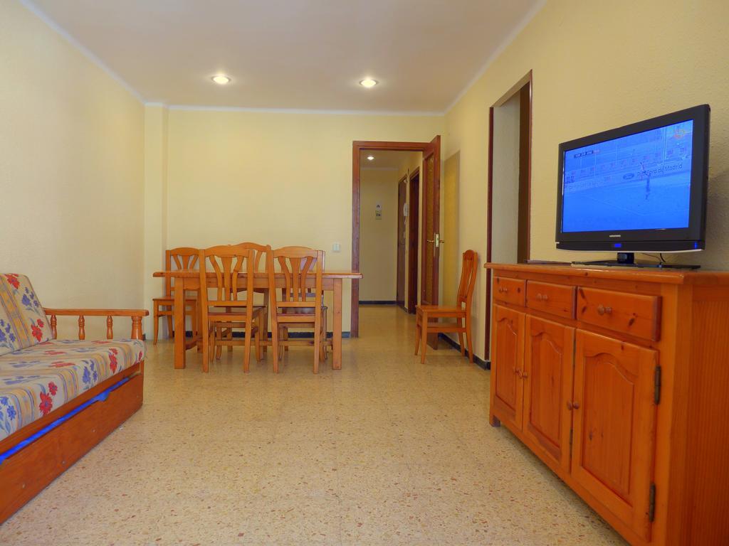 Apartamentos Bahia Dorada Y Iris Salou Exterior photo