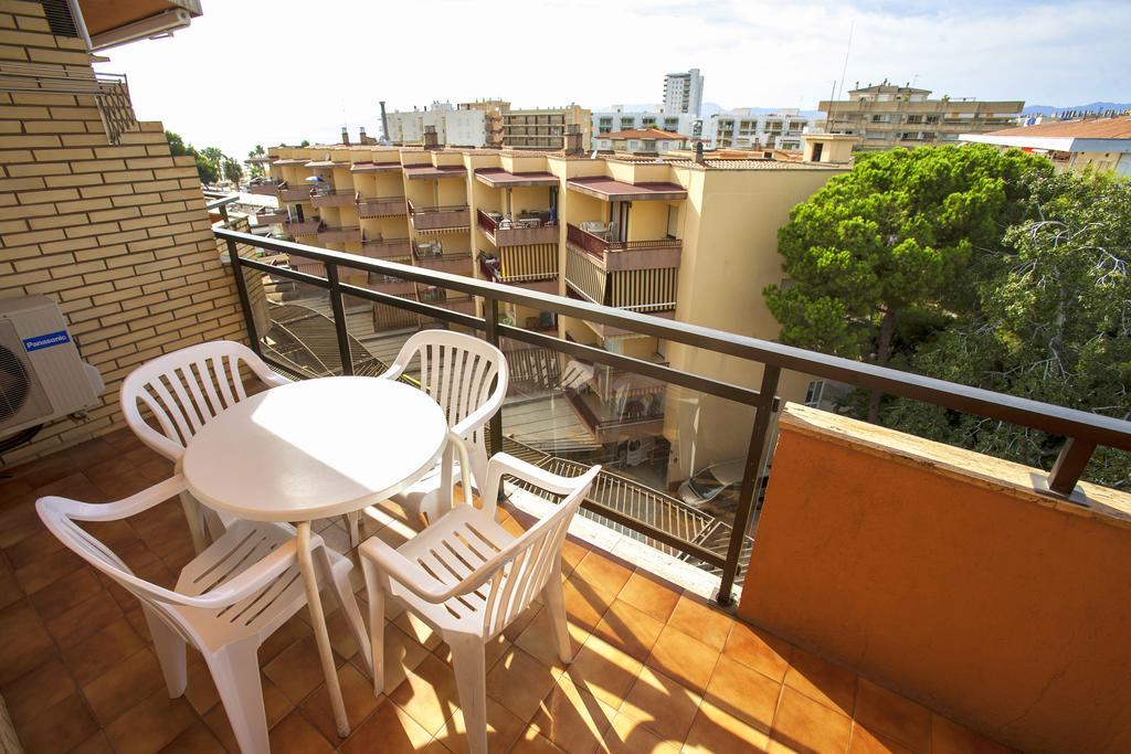Apartamentos Bahia Dorada Y Iris Salou Exterior photo